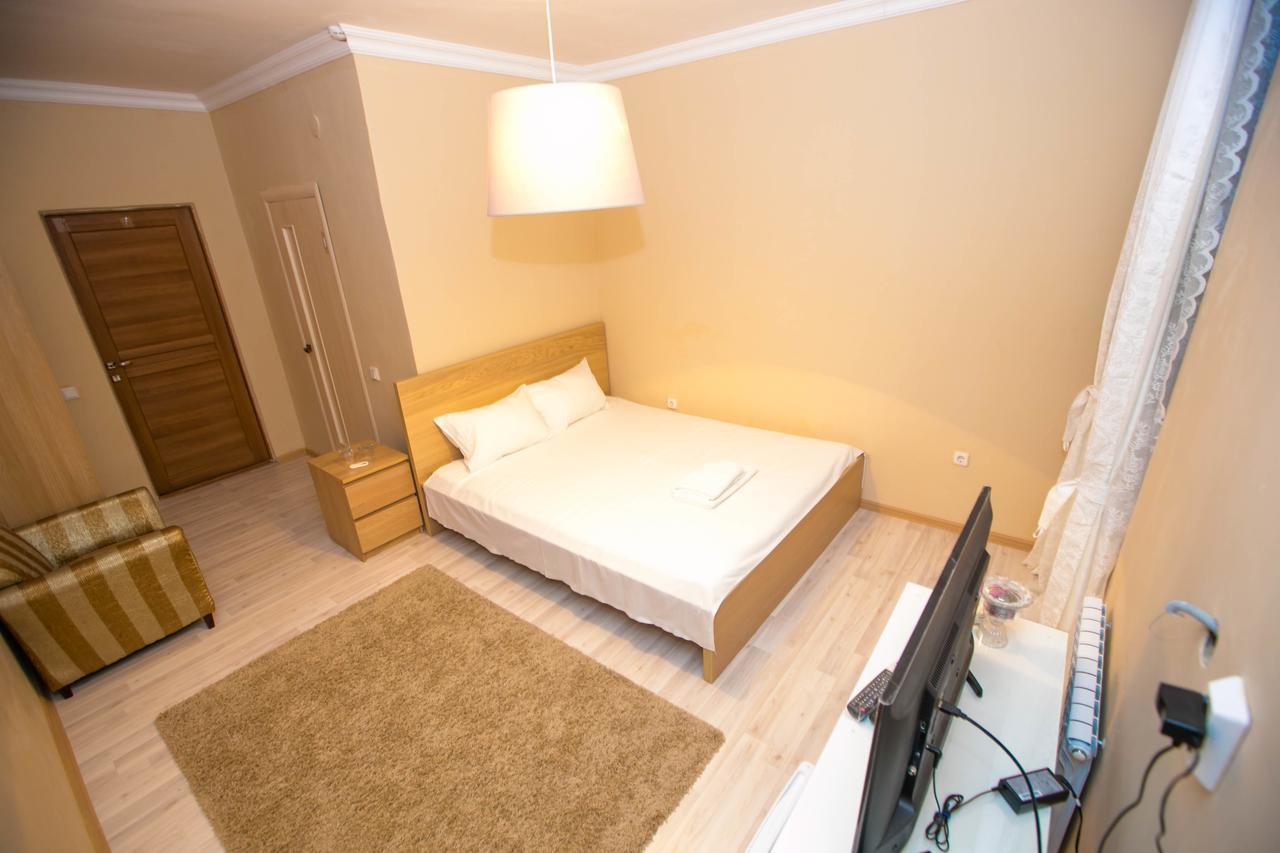Hotel Jasmine Atyrau Bagian luar foto