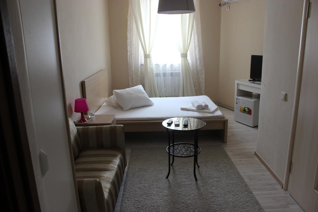 Hotel Jasmine Atyrau Bagian luar foto